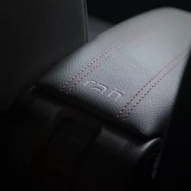   RATI Cotieră ARMSTER 3 FIAT 500 2008-2015  [negru,piele,cusături roşii]