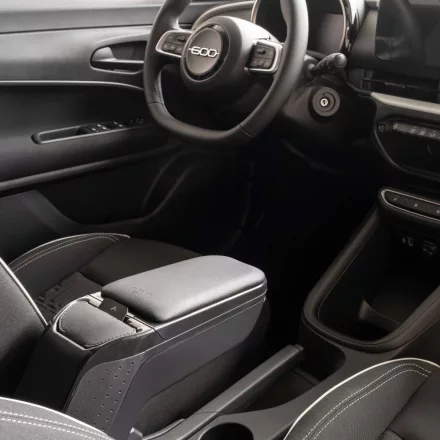 RATI Cotieră ARMSTER 2 FIAT 600 2024-  [negru,piele vegană]
