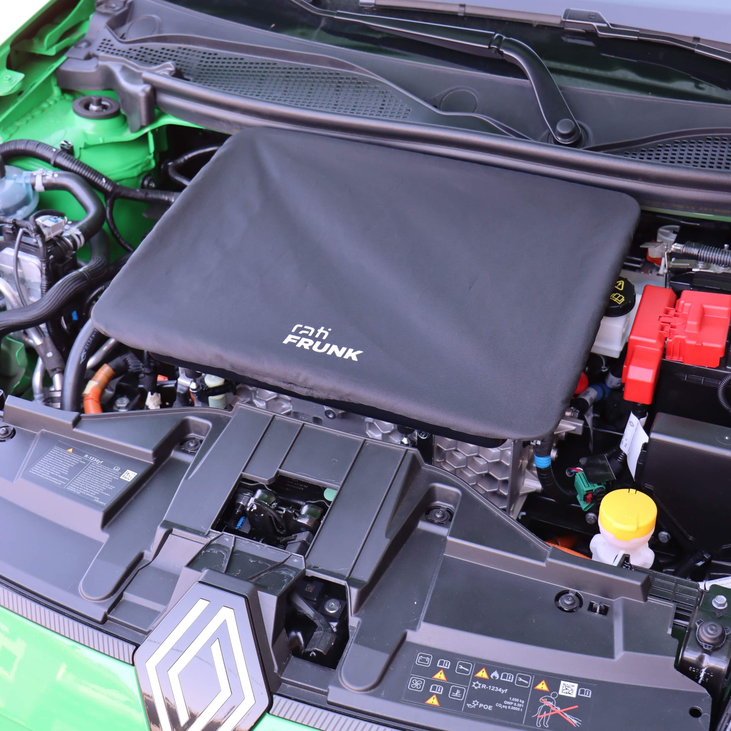 Frunk și cotieră pentru Renault 5 e-tech